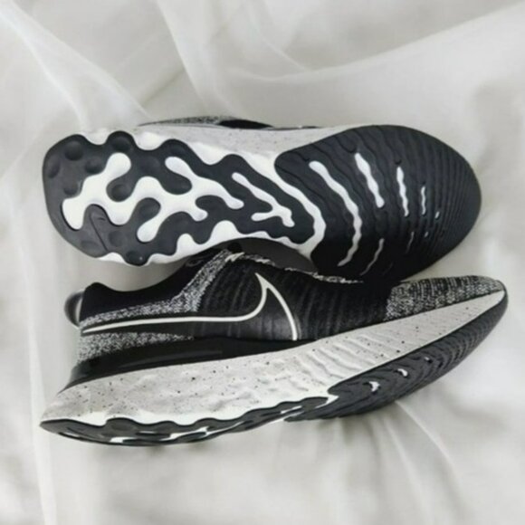 14 MEN\'S NIKE REACT INFINITY RUN FLYKNIT BLACK WHITE CT2357-101
